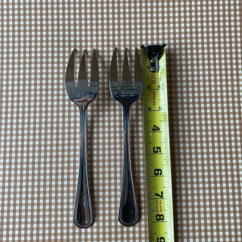 2 GIBSON 18/0 STAINLESS Silverware Steak/ Meat Serving‎ Fork